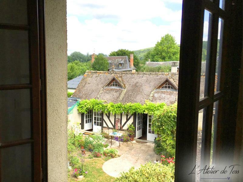 L'Atelier De Tess Bed & Breakfast Le Bec-Hellouin Exterior photo
